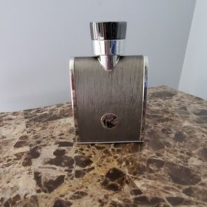 Mens versus by Giovanni bacci